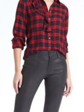 Banana Republic size extra small Red Plaid Ruffle Front Women's Button-Up Top
